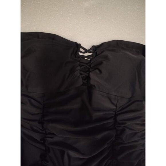 Torrid Women’s Plus Size 2 (2X / 18-20) Black 1 Piece Swimsuit Ruched Strapless - Picture 2 of 6